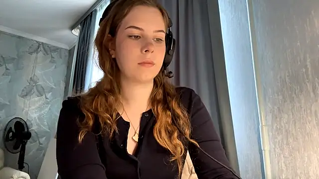 Leyla Luna online show from October 12, 10:28 am