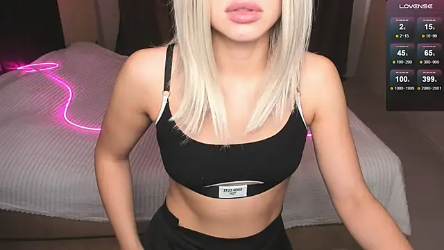 ElleGold online show from October 23, 11:05 am