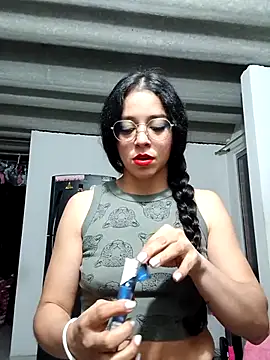 Snapshot of Eloisa_smith chatting on October 12, 4:59 am Eloisa smith online show from October 12, 4:59 am