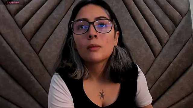 Mythical Girl online show from November 15, 1:50 am