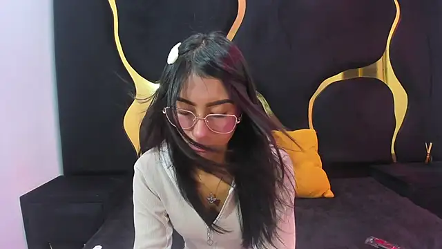 Mia clark18 online show from October 24, 4:14 pm