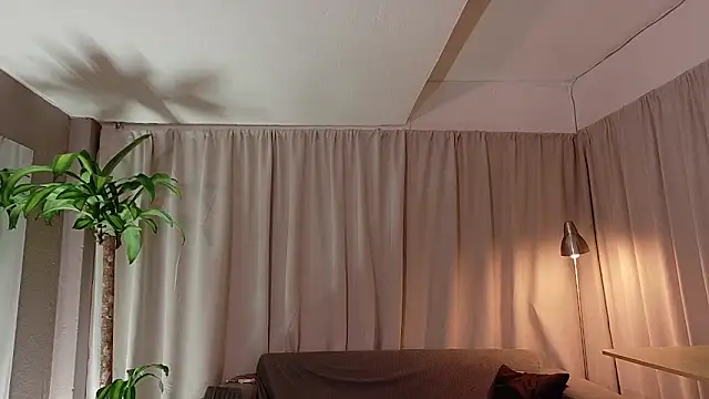 ZahraMilf online show from October 13, 6:38 am