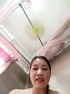 ladzy sexy online show from April 10, 7:03 am