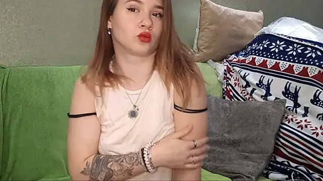 QuiveredFrown online show from October 13, 11:46 am