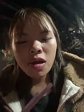 hello-cute online show from December 14, 2:28 am