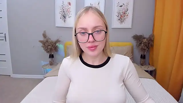 CeaneLino online show from November 20, 2:07 pm