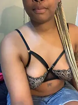 lolo444juicy online show from October 7, 5:39 pm