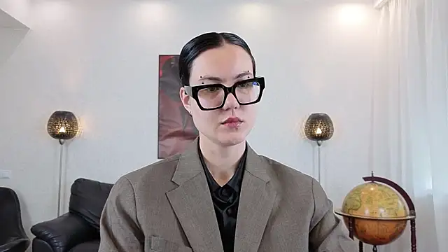 Marie Fitch online show from May 13, 4:07 am