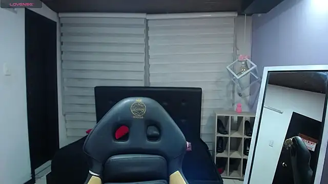 Kendall rossii  online show from November 8, 4:39 am