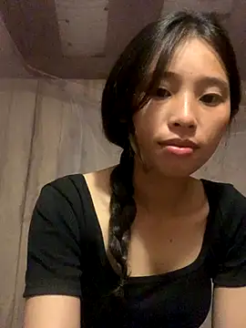 Snapshot of Han-han123 chatting on October 23, 9:32 pm Han-han123 online show from October 23, 9:32 pm