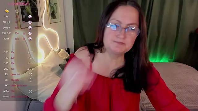 hottyannaa online show from November 24, 3:08 am