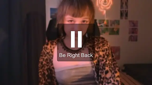 liquid0fluid0 online show from October 19, 12:18 pm