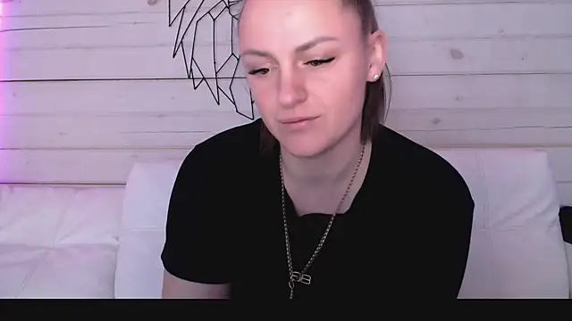 CandyBunie online show from January 17, 5:26 am