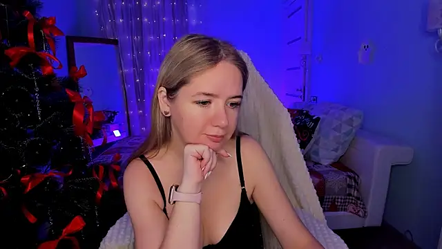 Evaa Braunn online show from December 16, 2:28 am