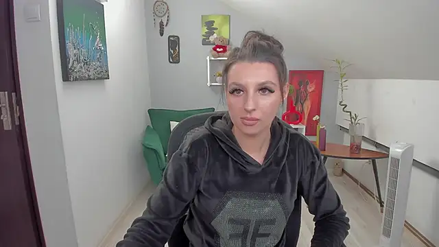 Snapshot of BettyJamess chatting on October 21, 7:40 pm BettyJamess online show from October 21, 7:40 pm