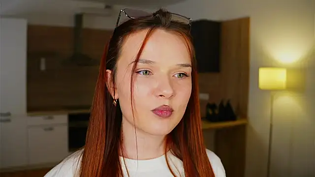 RonnieSchmertz online show from October 16, 5:04 pm