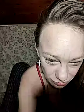 JulieSqualor81 online show from April 24, 7:33 am