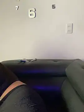 AlinaVega online show from October 29, 2:20 pm