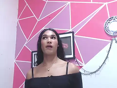 Tifany Adams online show from October 18, 8:32 pm