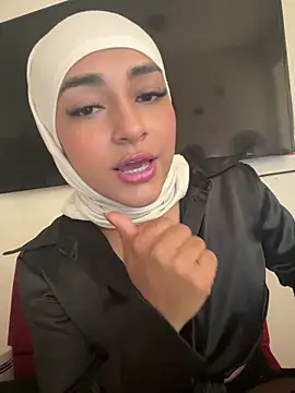 CelestSkyy online show from October 18, 7:59 pm