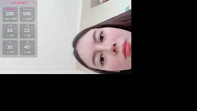 luckyuyu online show from March 2, 2:44 am