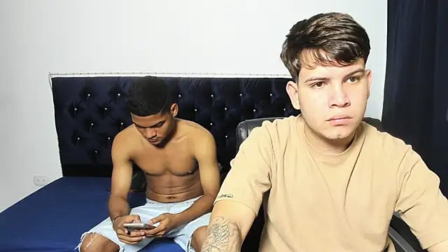 bryan master77 online show from October 17, 7:39 pm