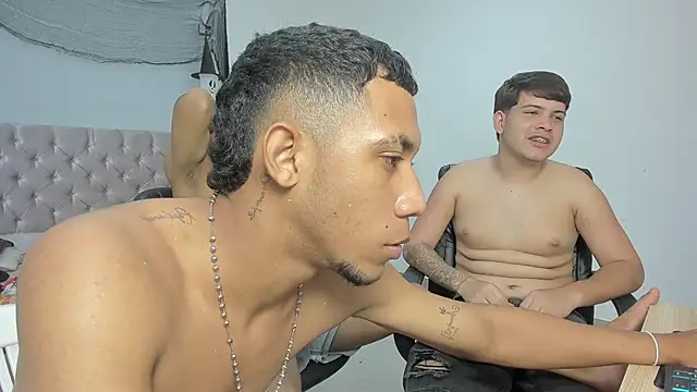 isaac master77 online show from November 25, 3:31 am