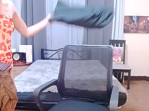 Alicia Morei online show from October 22, 5:45 am