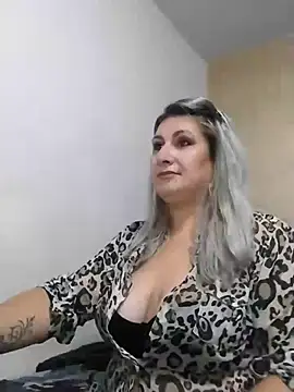 LilithGreenn online show from October 14, 8:39 am