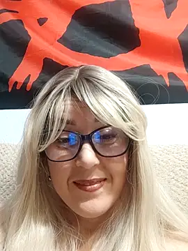 Amelialove42 online show from January 13, 9:08 pm