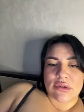 SwittieKendra online show from October 29, 7:45 am