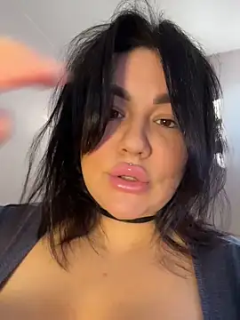 SwittieKendra online show from February 25, 6:45 am