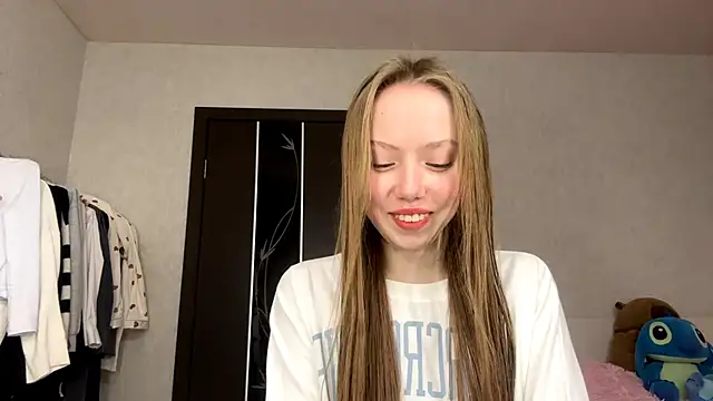 AntoniaMoravick online show from November 28, 7:17 pm