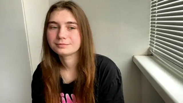 SueannHoffpauir online show from October 16, 6:38 am