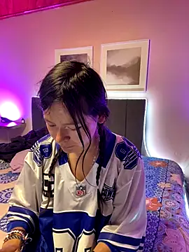 Ninfa pink online show from October 18, 7:15 pm