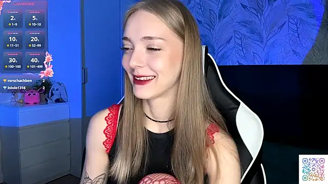 EvaPeace online show from November 20, 6:20 pm