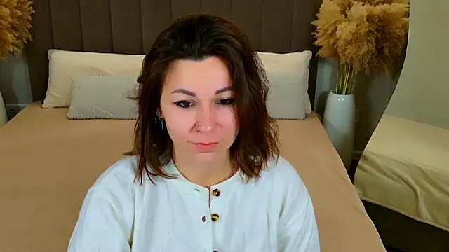 EdenSolis online show from March 11, 9:24 am