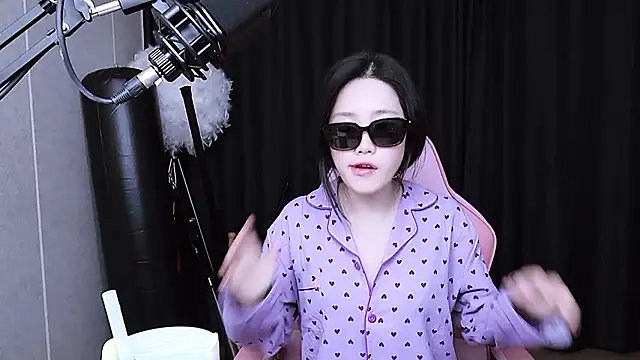 MISA 02 online show from November 19, 2:39 pm