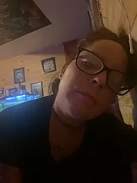 EdNEmSexyBlend online show from October 22, 8:30 am