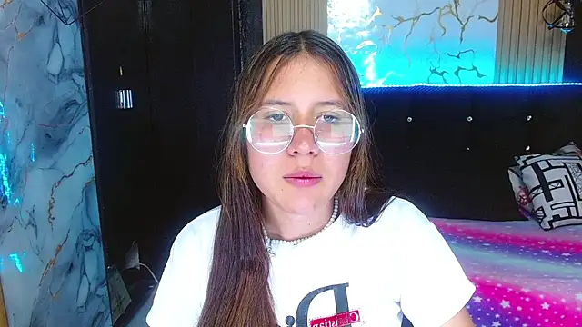 tinibunny online show from October 30, 8:32 pm