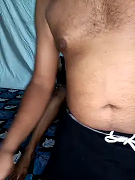 lovelycouple2202 online show from October 15, 6:43 pm