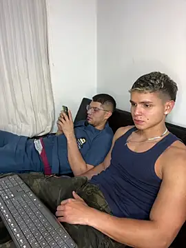 mirallesandbig online show from November 8, 10:48 pm