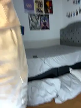 mirallesandbig online show from October 17, 10:46 pm