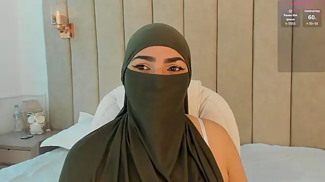  naylaa  online show from December 16, 2:39 am