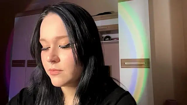 KristenGoodmon online show from October 20, 9:12 am