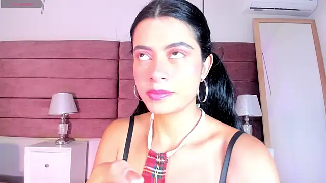 LittleVaale online show from March 21, 11:48 am