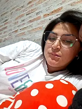 morenalatinaa online show from April 7, 6:43 pm