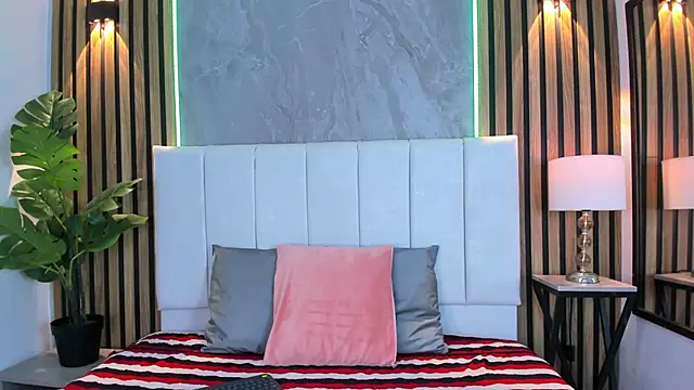 Sassha ferrer online show from February 13, 11:23 am