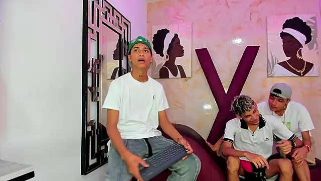 EMPIRE BOYS1 online show from February 6, 7:39 pm