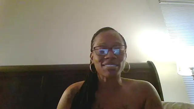 SweetCandy85 online show from October 12, 10:23 pm